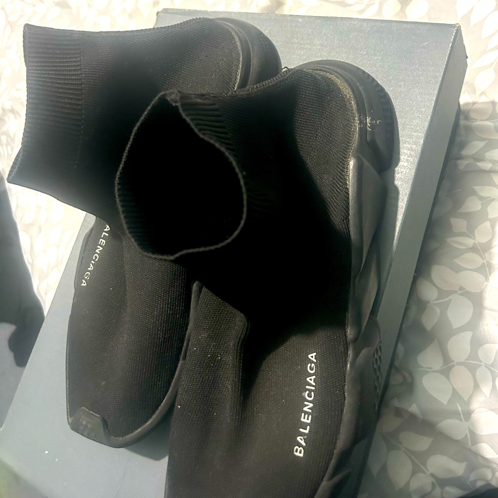 althentic balenciga socks